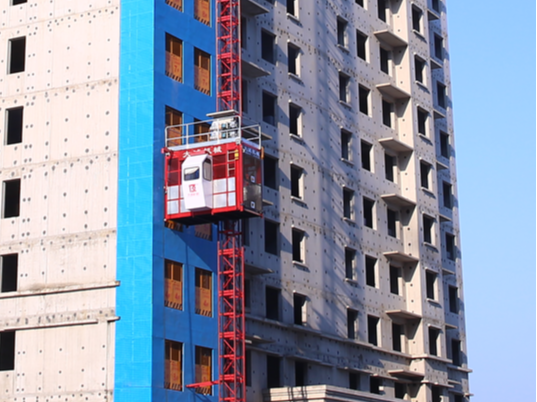SC200系列施工電梯價(jià)格，變頻施工升降機(jī)廠家